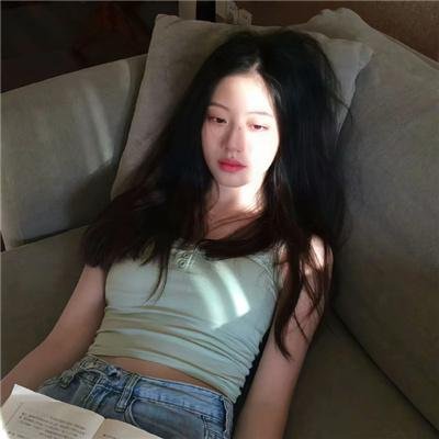 布鲁克斯，草地和可爱脸孔